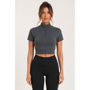 MESHKI Women's M Charcoal Cropped Short Sleeve Full Zip Athletic Gymwear Sporty
